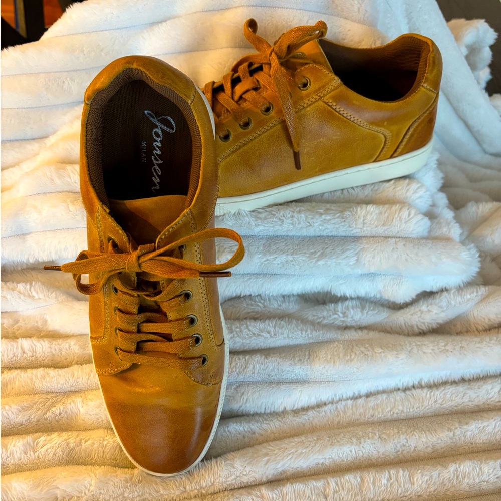 Men’s Jonsen Milan tan casual shoes, great for the office!  Trendy